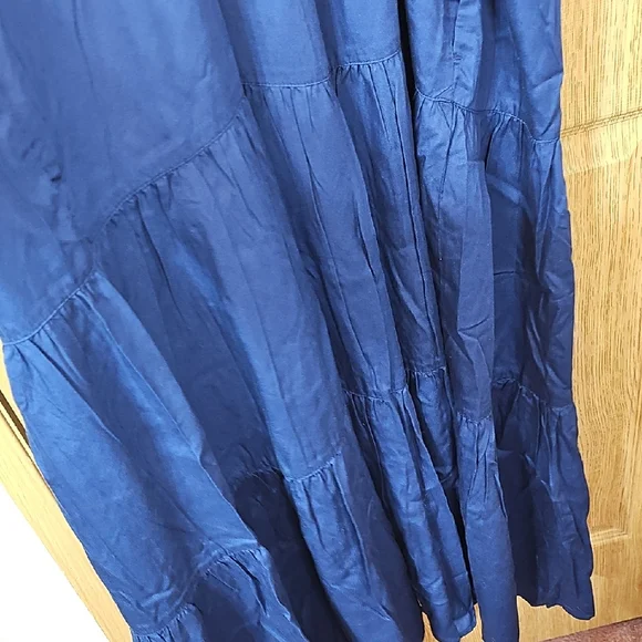 Elegant Navy Maxi Dress - Picture 10 of 11